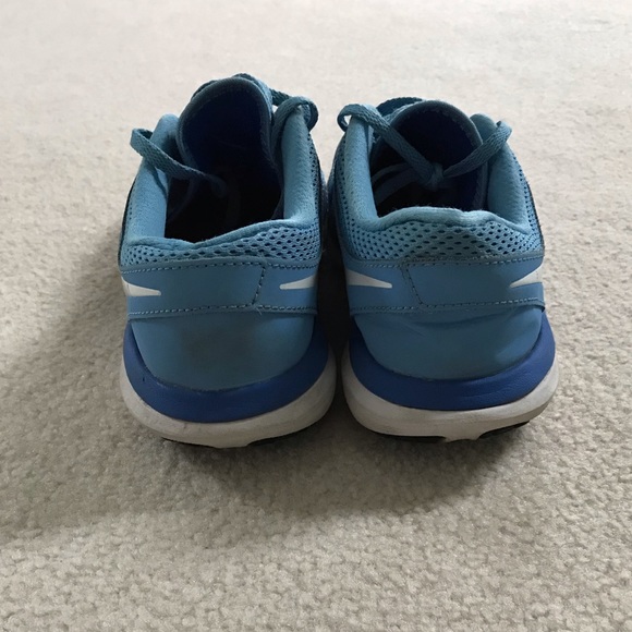 Running shoes - Picture 3 of 3